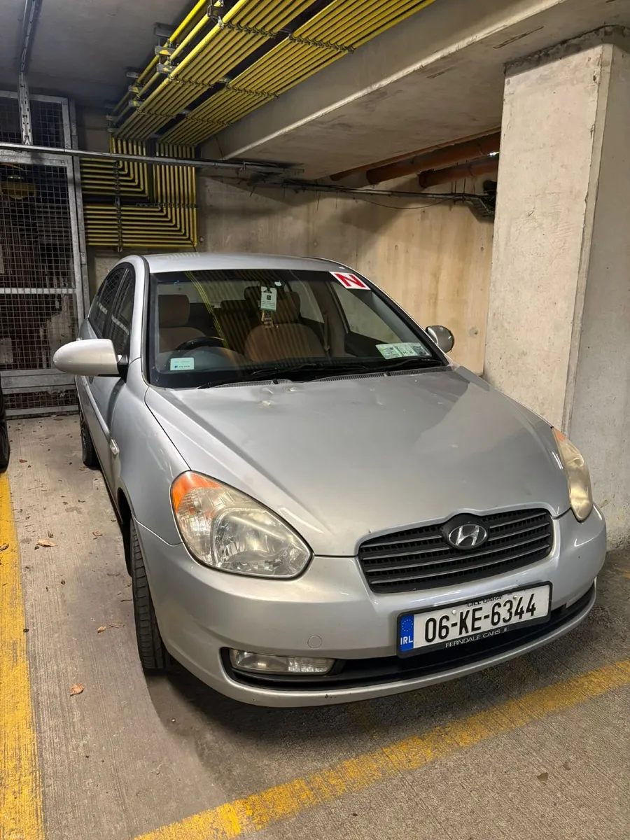 Hyundai Accent 2006 - Image 2