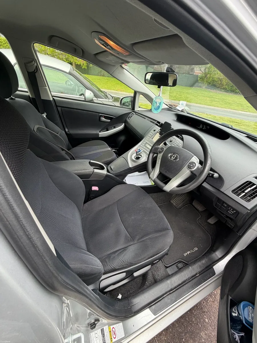Toyota Prius - Image 2