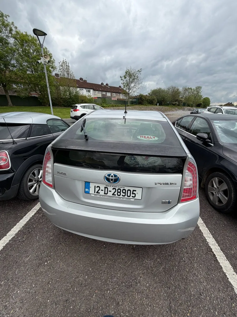 Toyota Prius - Image 4