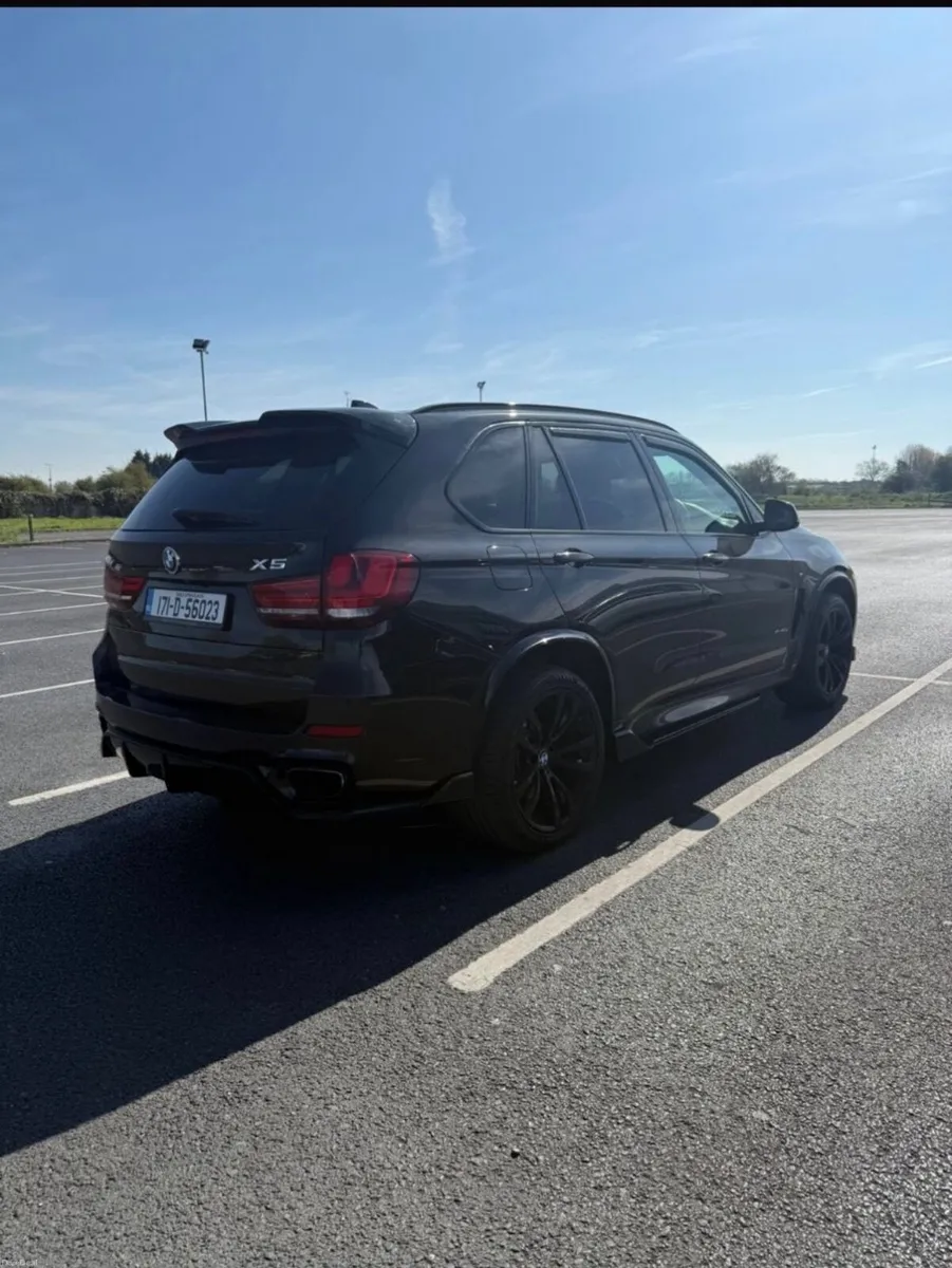 BMW X5 2017 - Image 2