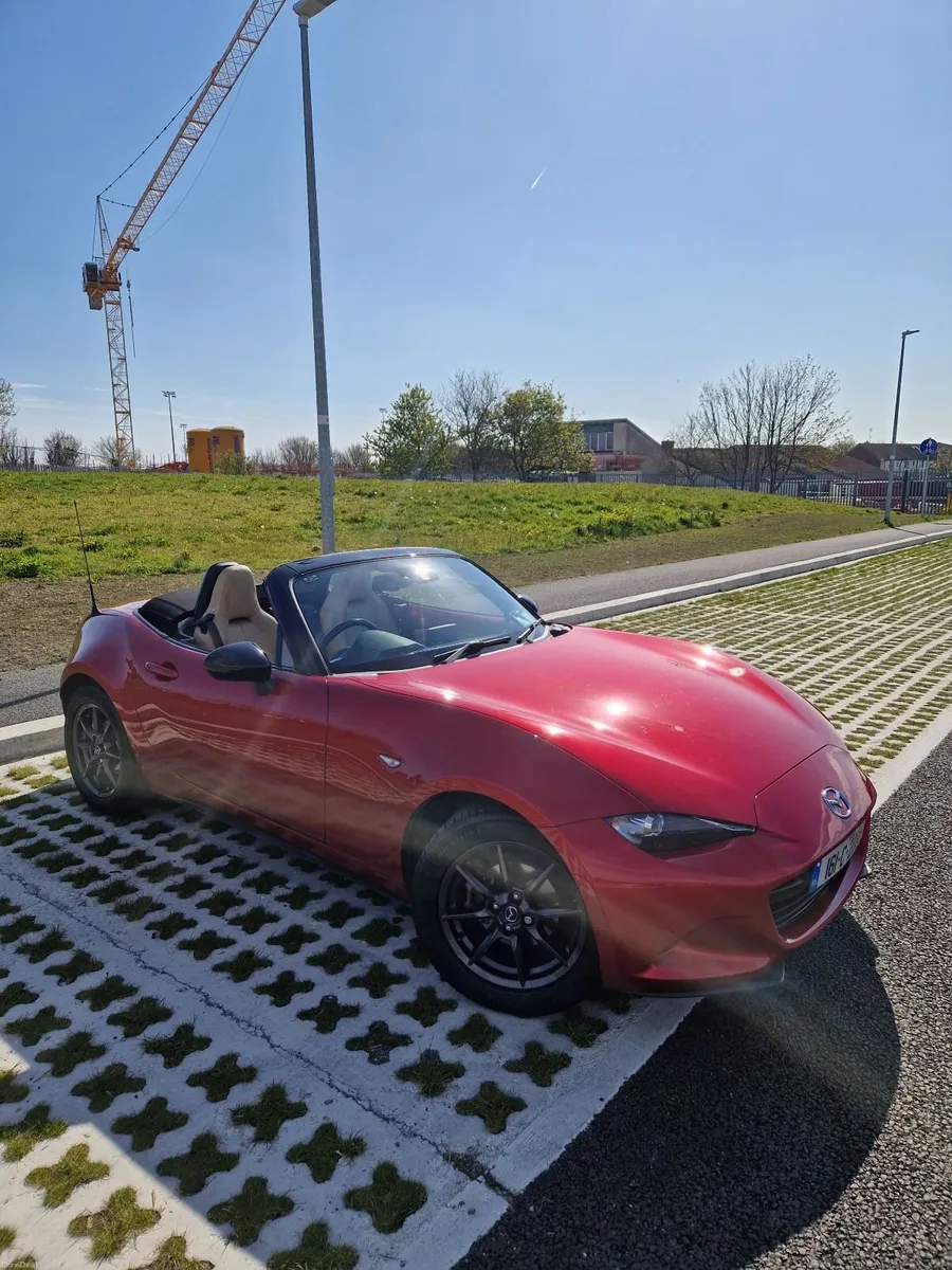 Mazda Mx-5 // Damaged - Image 1