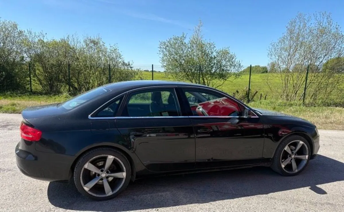 Audi A4 2012 - Image 1