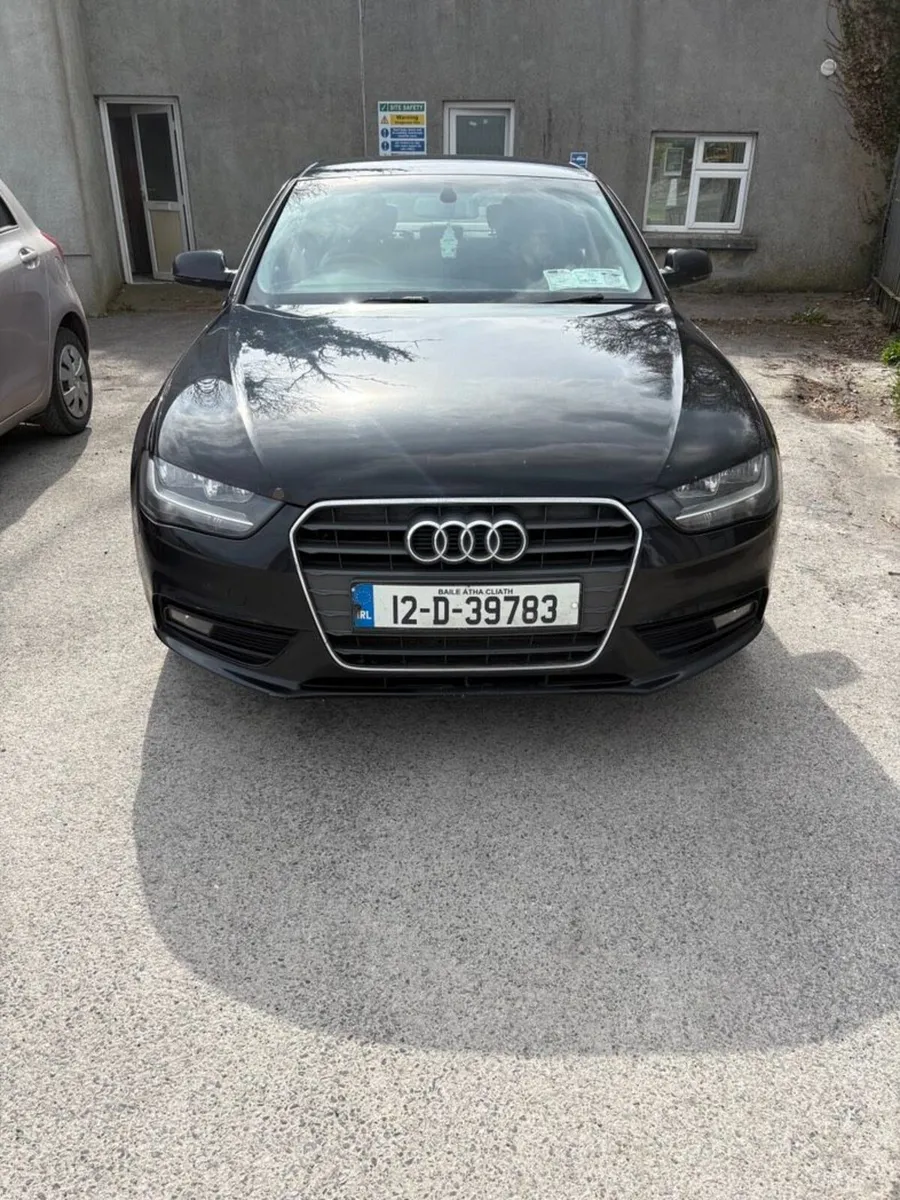 Audi A4 2012 - Image 2