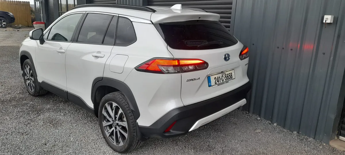 241 Corolla Cross Sports - Image 3