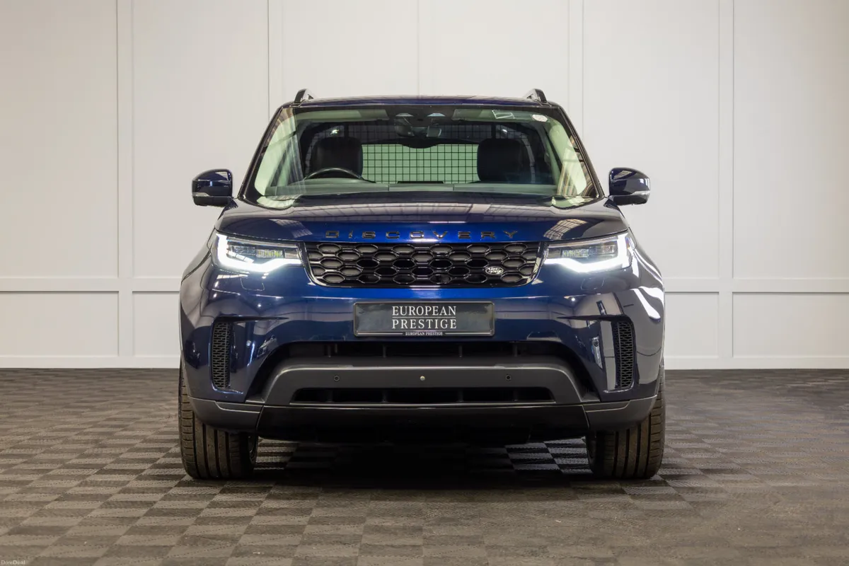 2022 Land Rover Discovery 2 Seat Commercial - Image 2
