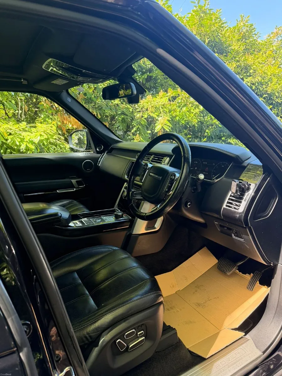 Land Rover Range Rover 2013 - Image 2