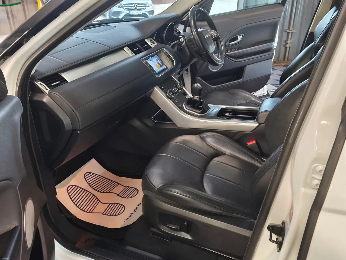 2017 172 Land Rover Range Rover Evoque Manual - Image 3