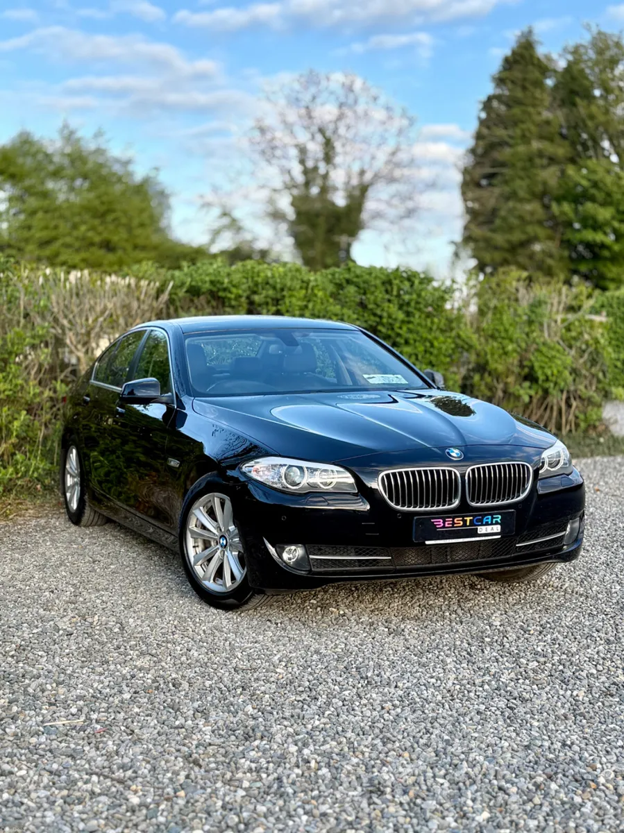 2013 BMW 5 Series 520d SE Automatic - Image 1
