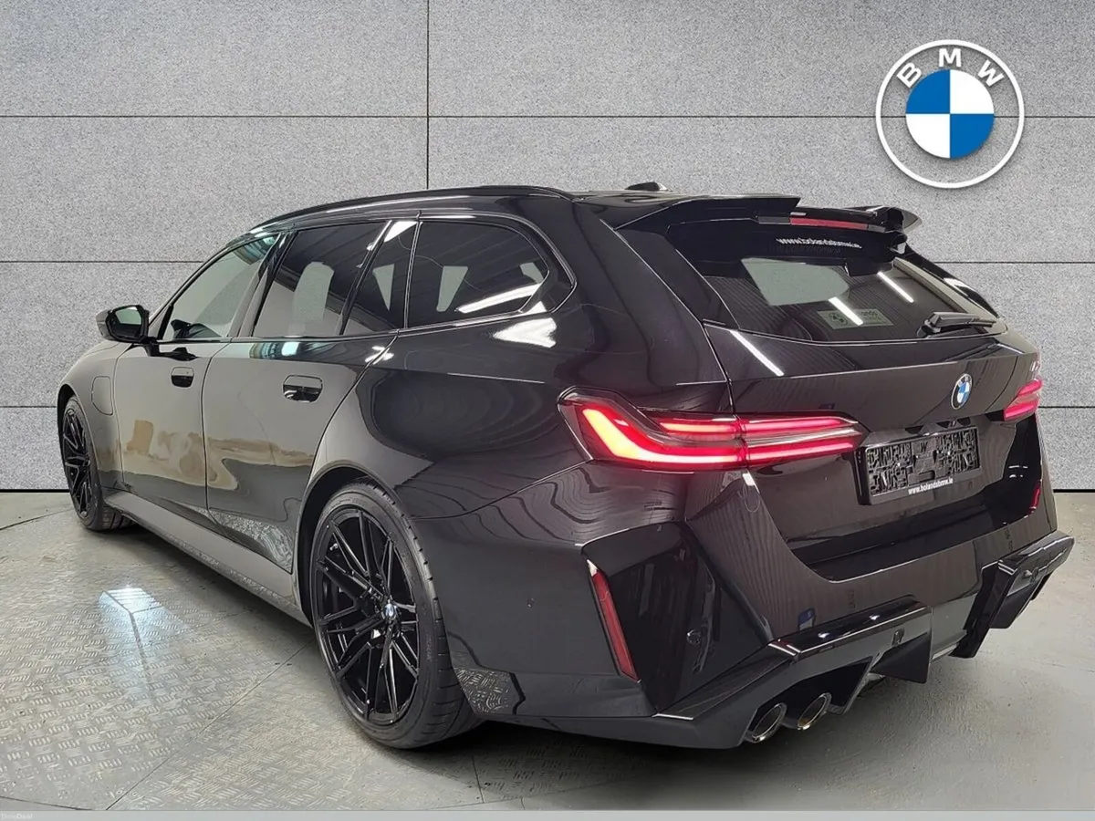 BMW M5 M5 Touring - Image 4