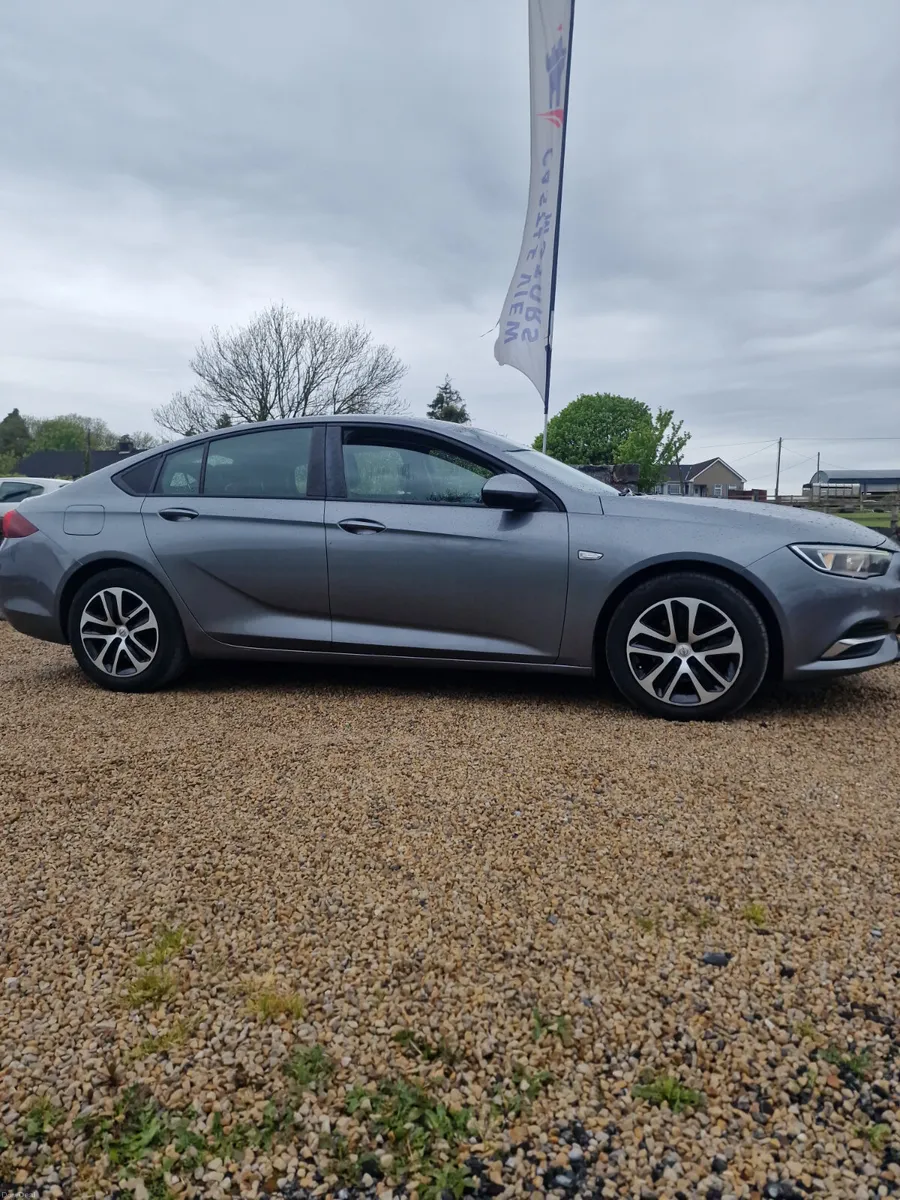 182 Opel Insignia 1.6 Diesel Eco -tech - Image 3