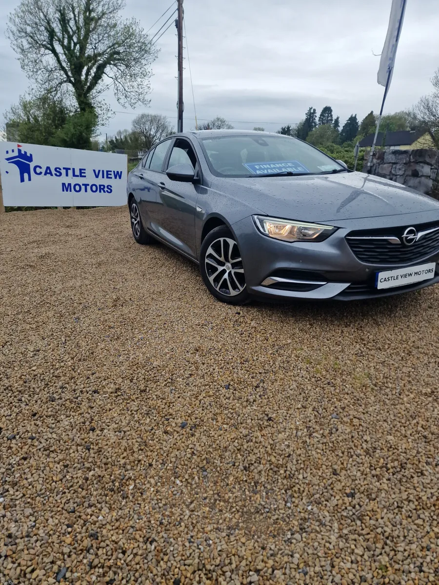 182 Opel Insignia 1.6 Diesel Eco -tech - Image 1