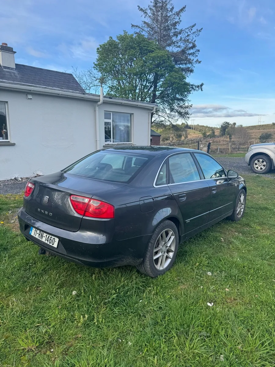 Seat Exeo 2011 2.0 tdi - Image 4