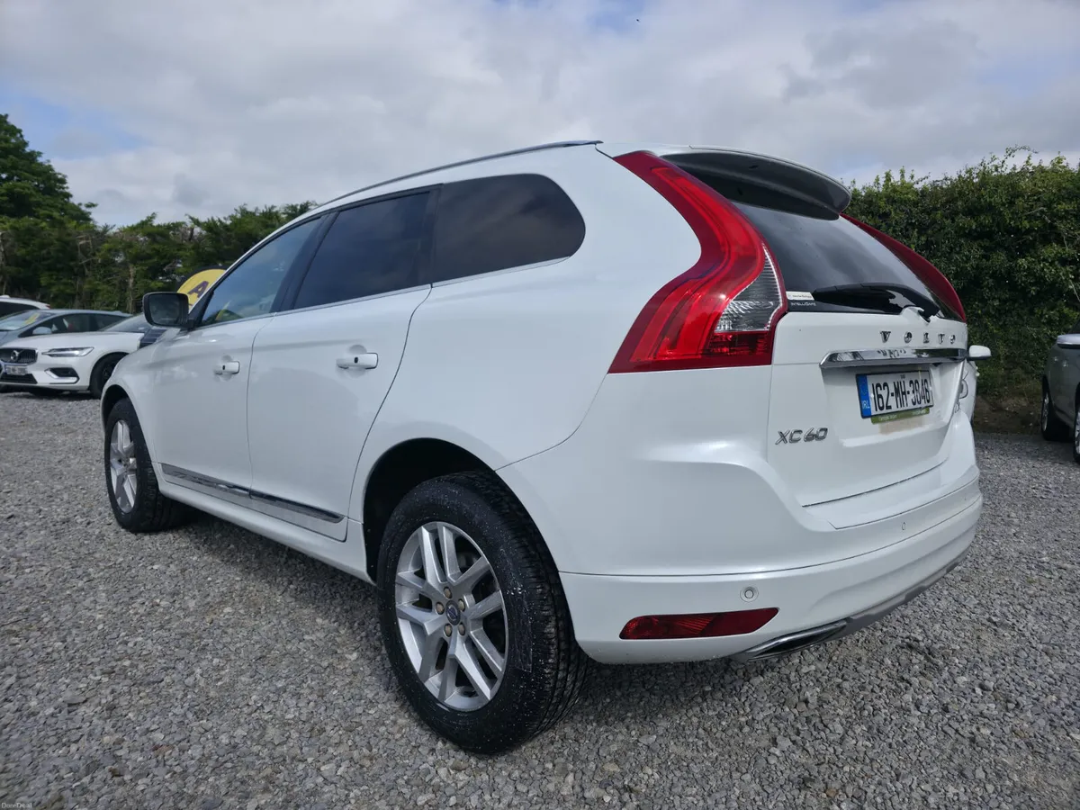 95,576 KM | 2.0L Diesel | Automatic | Leather - Image 3