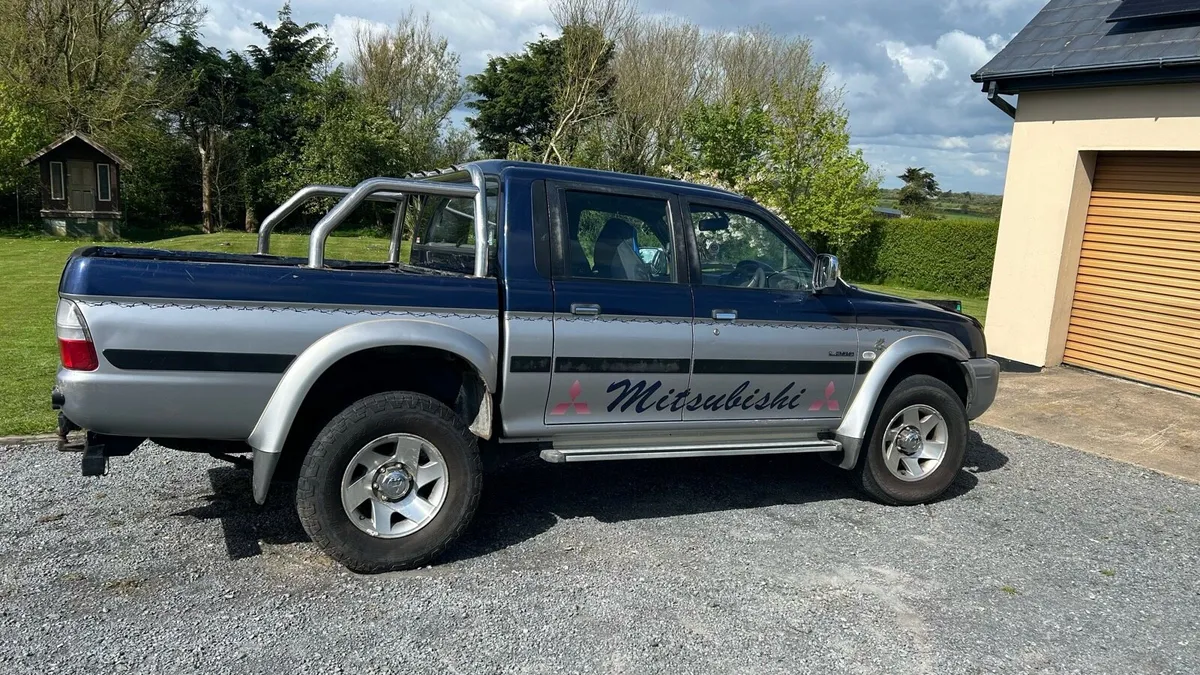 Mitsubishi L 200 double cab ABS diesel - Image 2