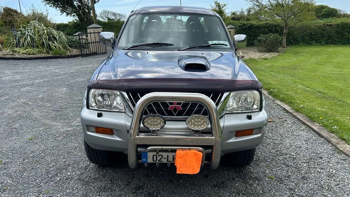 Mitsubishi L 200 double cab ABS diesel - Image 4
