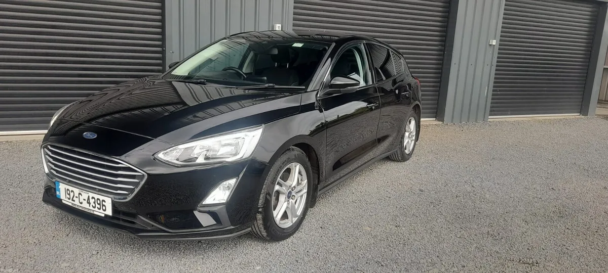 192 Ford Focus Zetec 5dr New Shape, Low mileage - Image 1