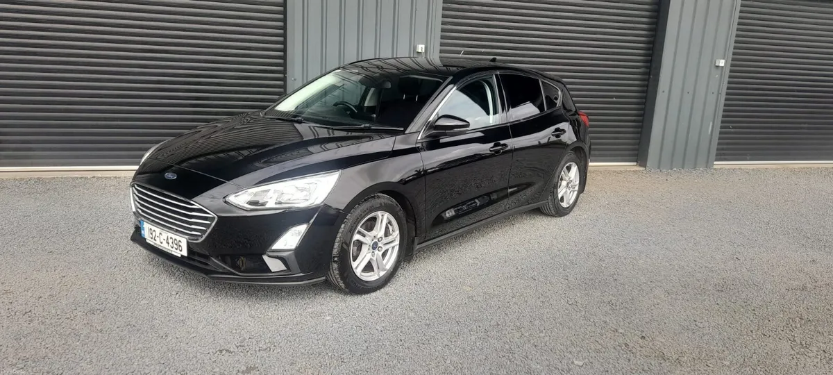 192 Ford Focus Zetec 5dr New Shape, Low mileage - Image 3