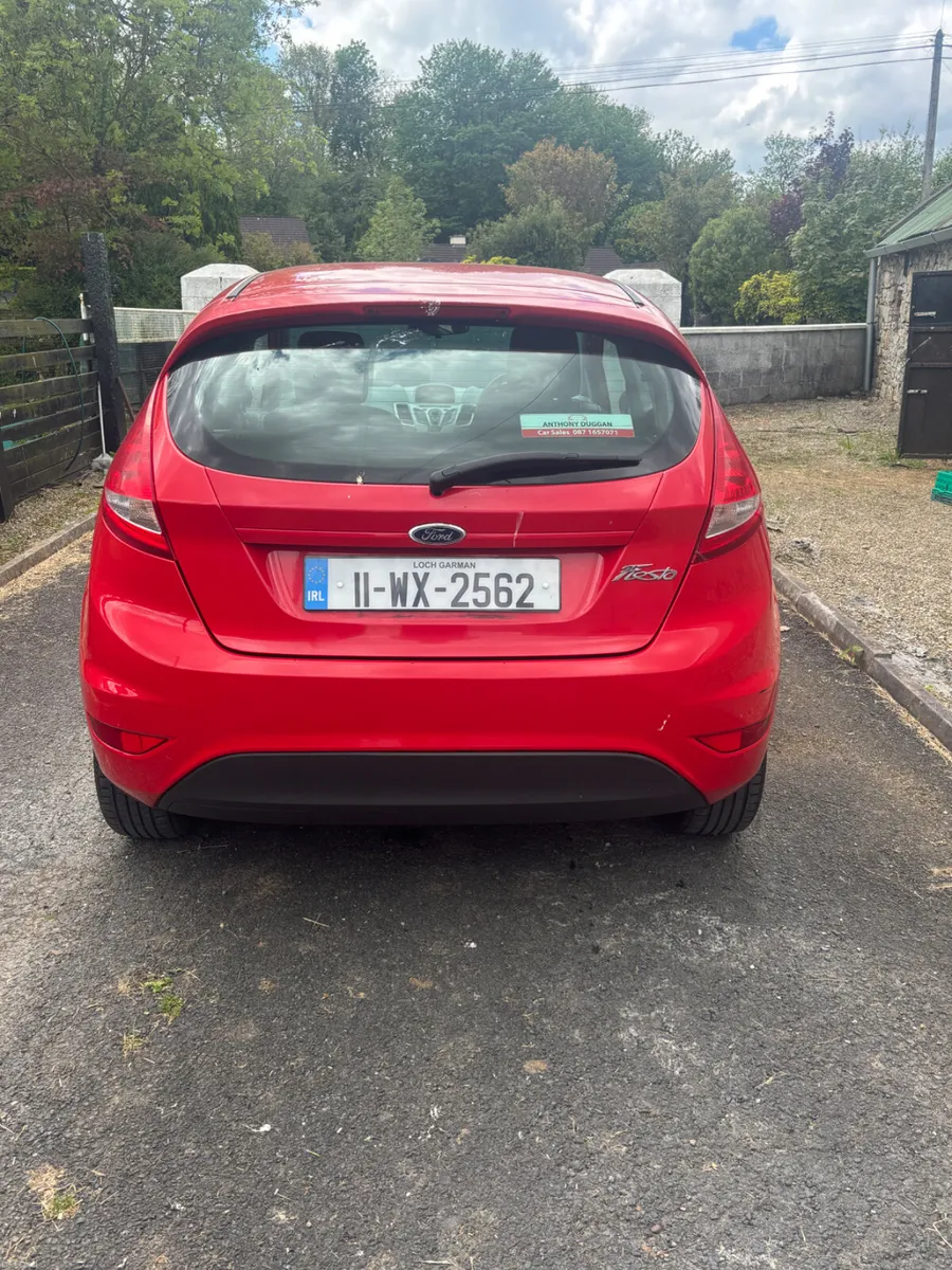 Ford Fiesta 2011 - Image 2