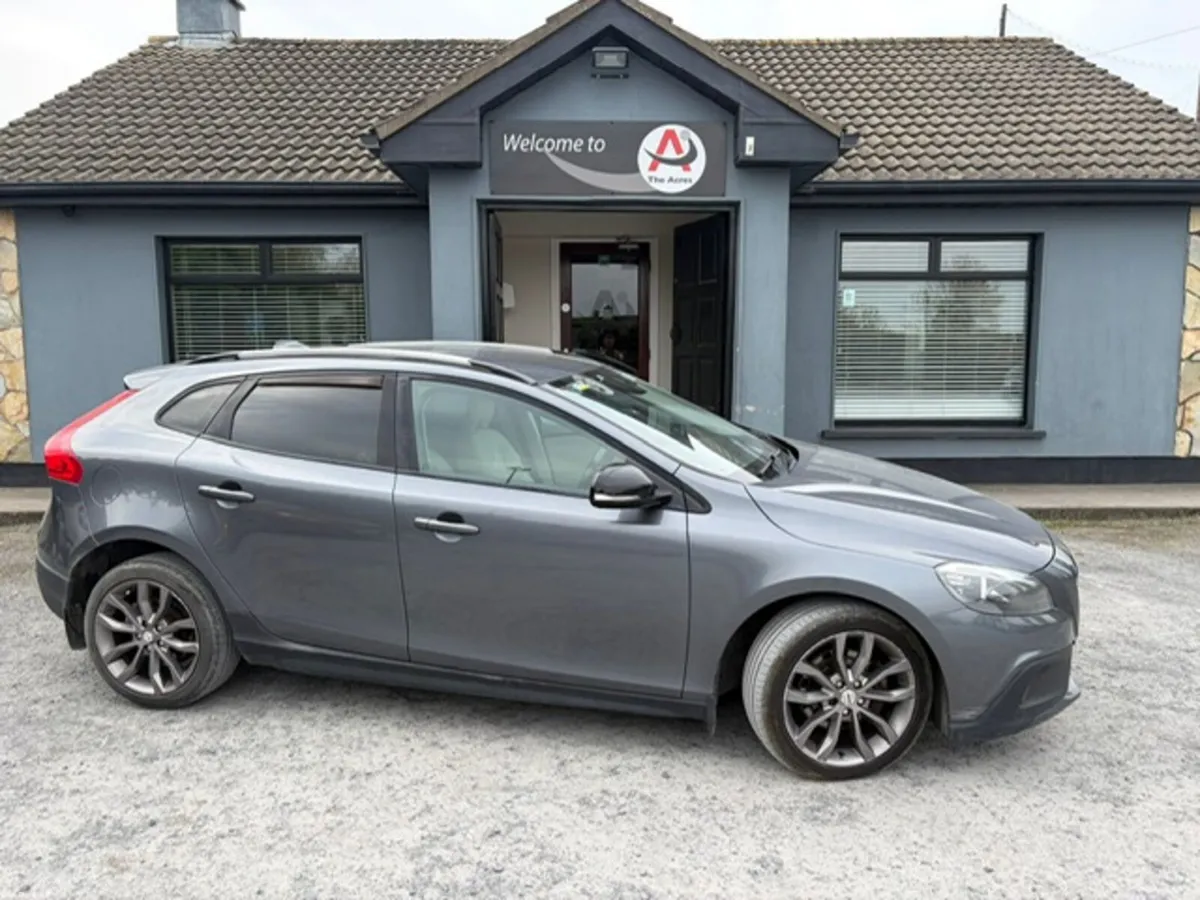Volvo V40 2013 - Image 3