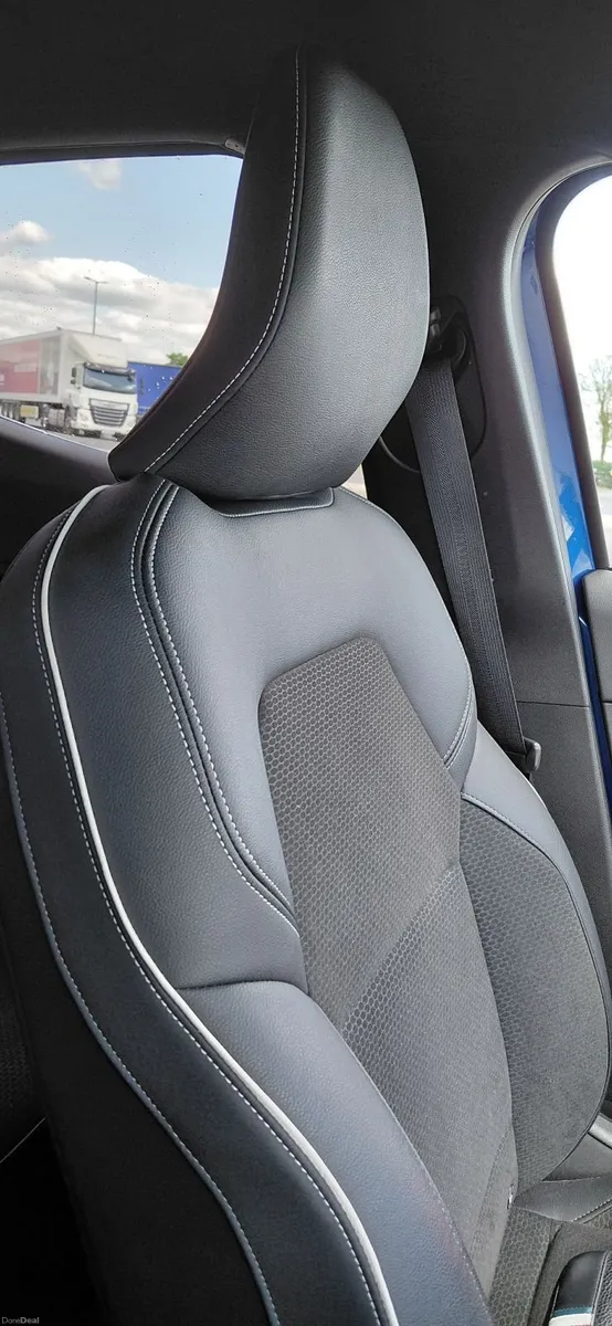 Renault Clio 2021 - Image 3