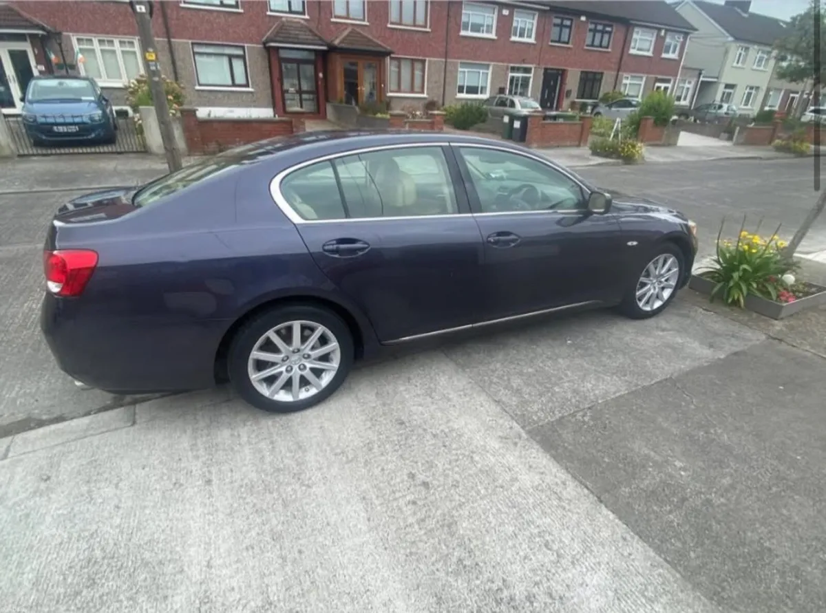 Lexus GS 300, new nct. 02/2027 - Image 3