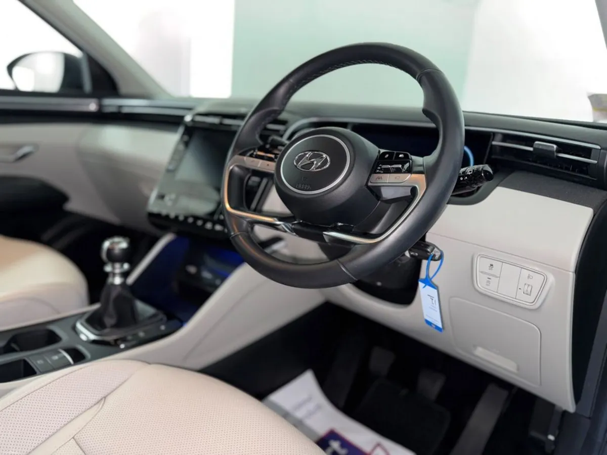 Hyundai Tucson ix35 Executive 2WD 5DR - Image 2