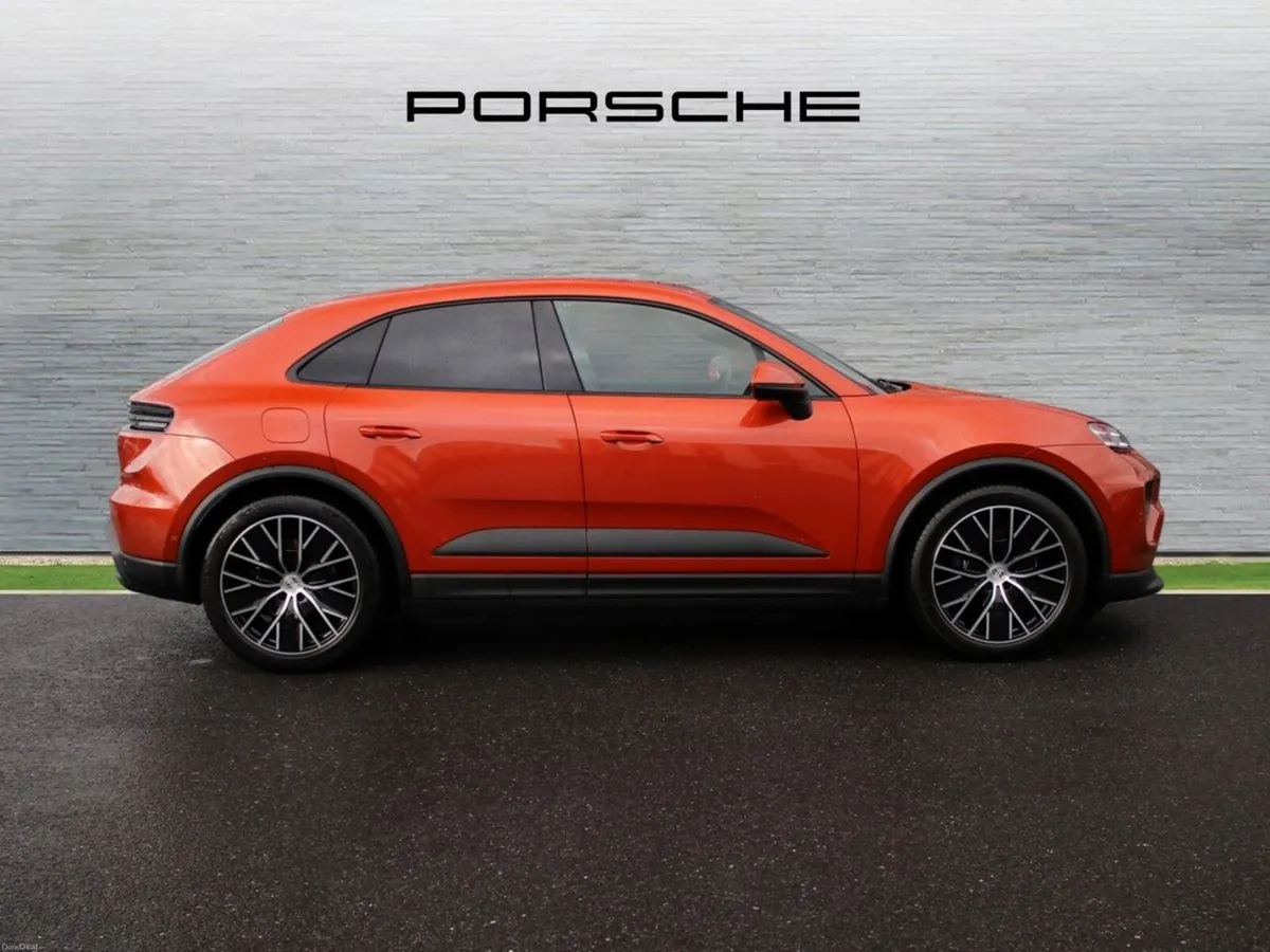 Porsche Macan Electric - Image 4
