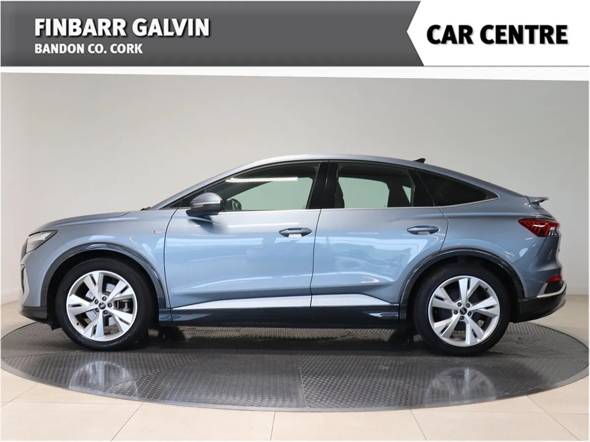 Audi Q4 e-tron 35 S LINE - Image 3