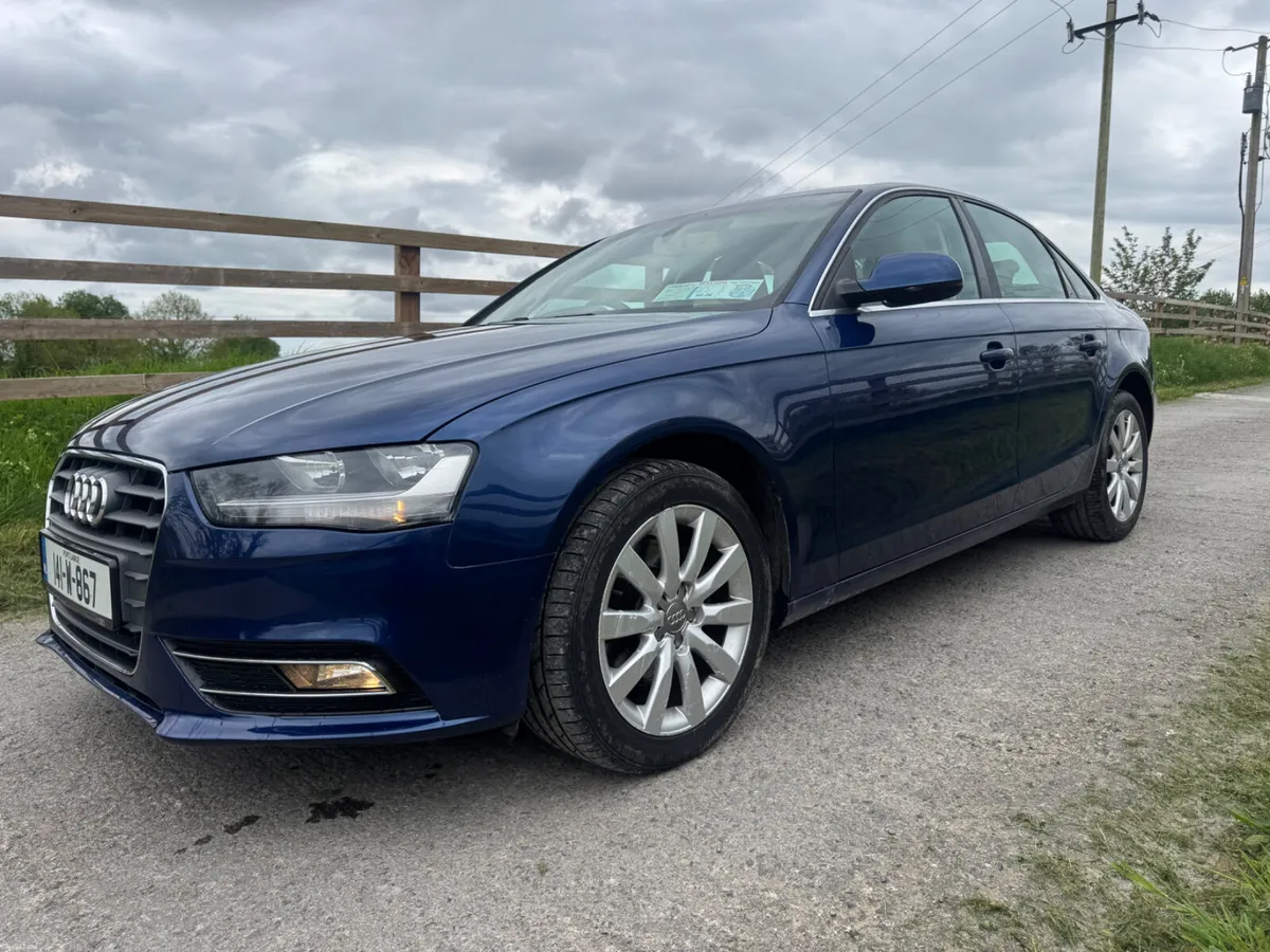 Audi A4,Low KMS,Main dealer service history - Image 3