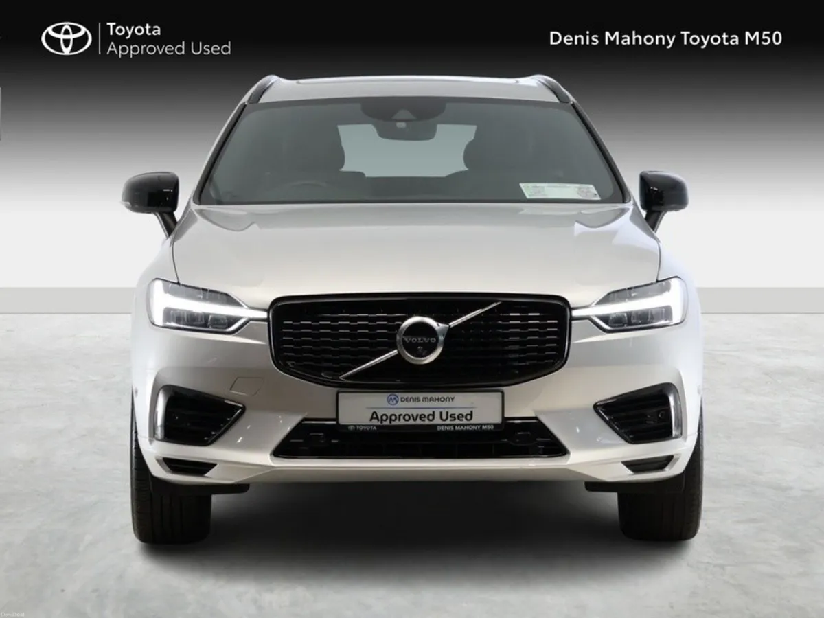 Volvo XC60 T8 R-Design Plug-in - Image 5