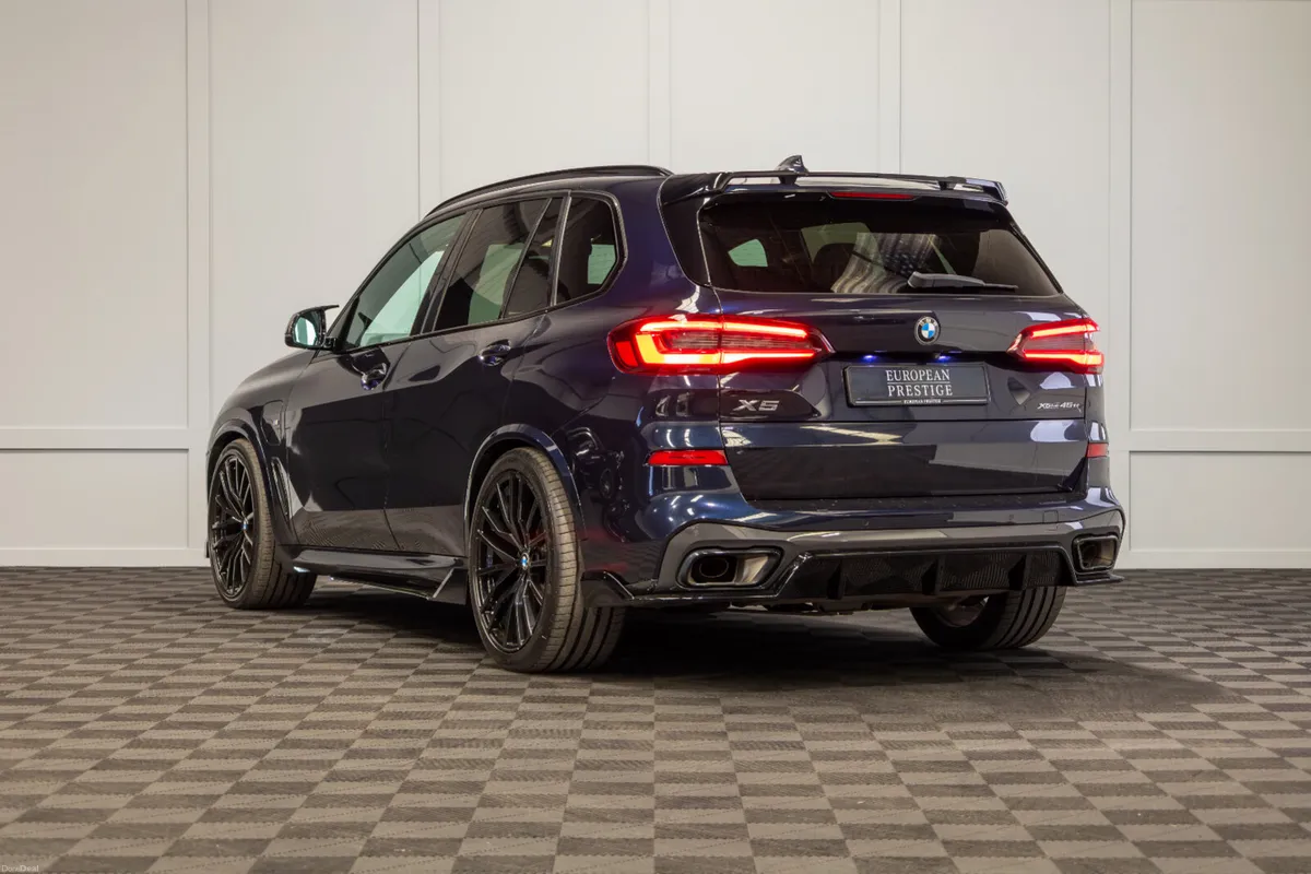 2021 BMW X5 X-Drive 45e M-Sport - Image 4
