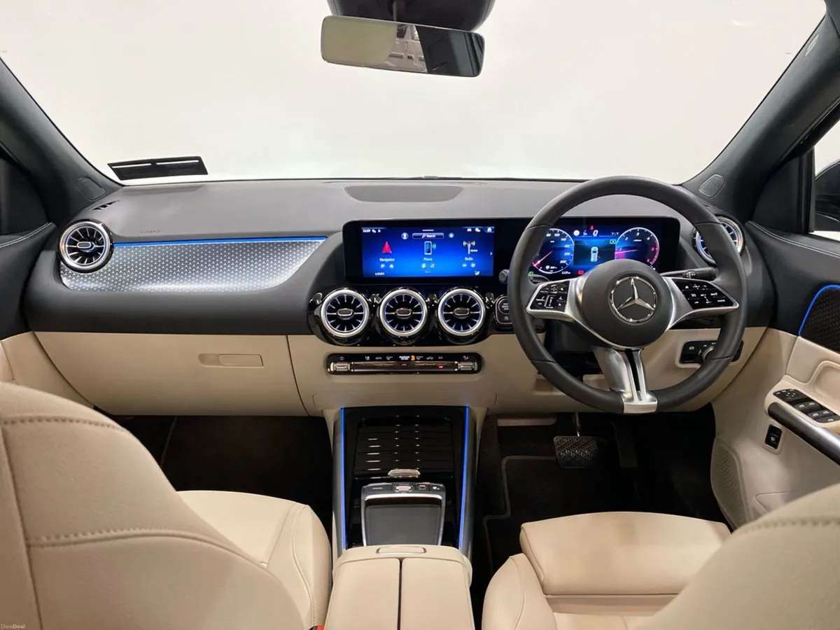Mercedes-Benz GLA GLA 180 d Progressive Plus | Rev - Image 4