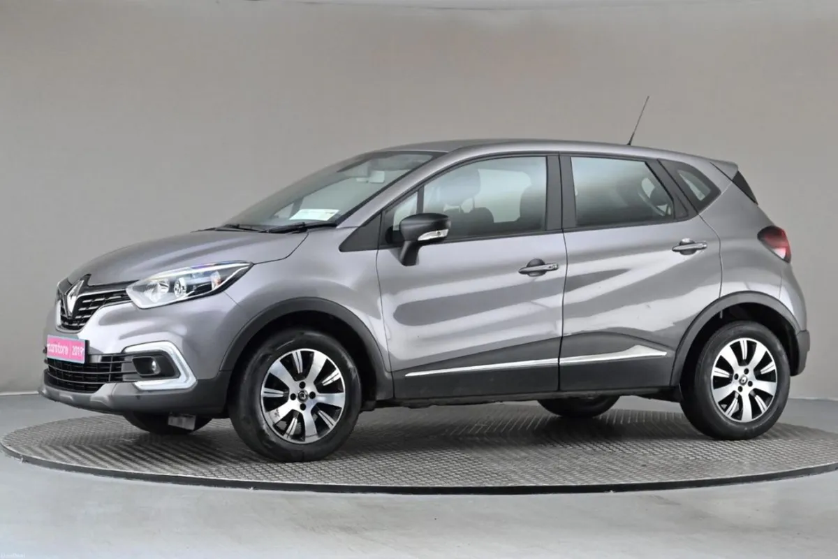 Renault Captur 0.9 TCE PLAY 90BHP 5SPD - Image 4