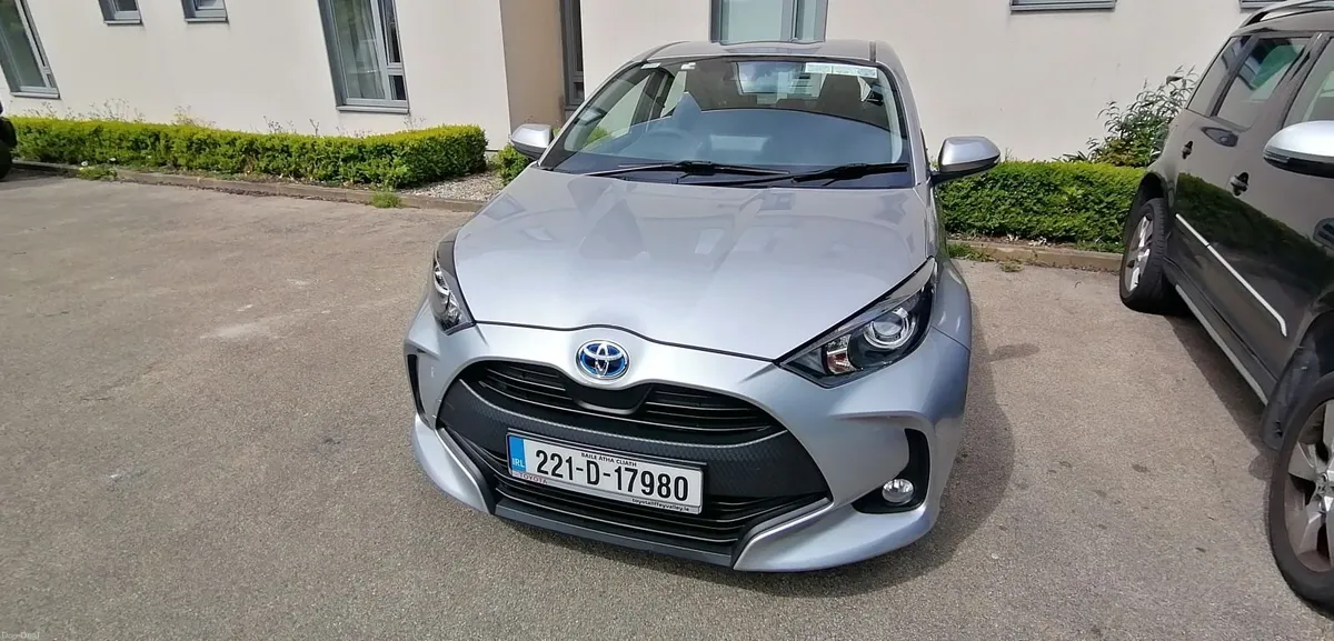 Toyota Yaris 2022 Auto - Image 1