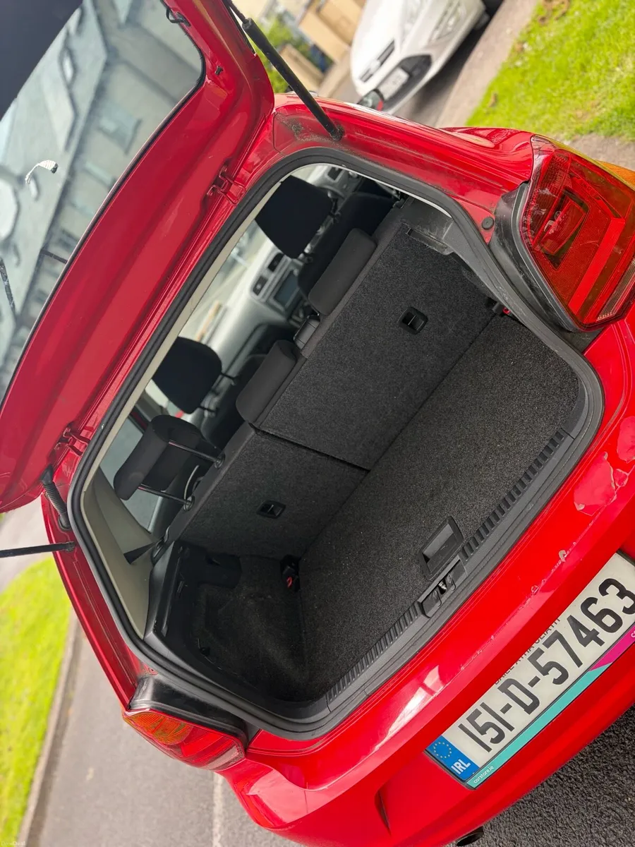 Automatic Volkswagen polo 1.2L - Image 4