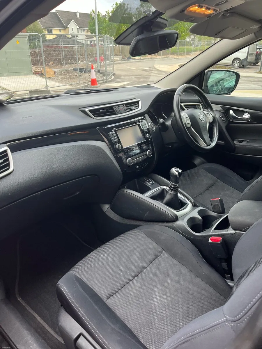 Nissan Qashqai 1.2 Petrol - Image 3
