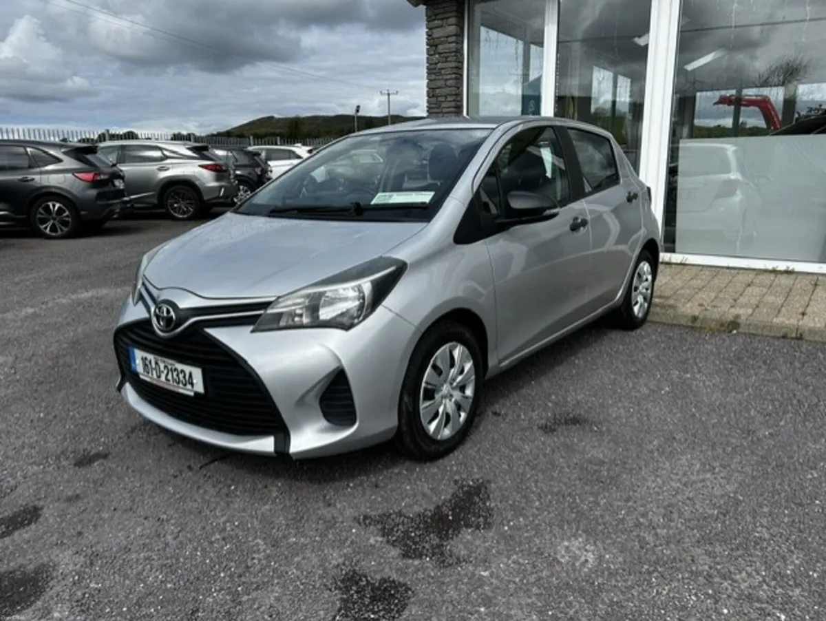 Toyota Yaris 2016 - Image 2