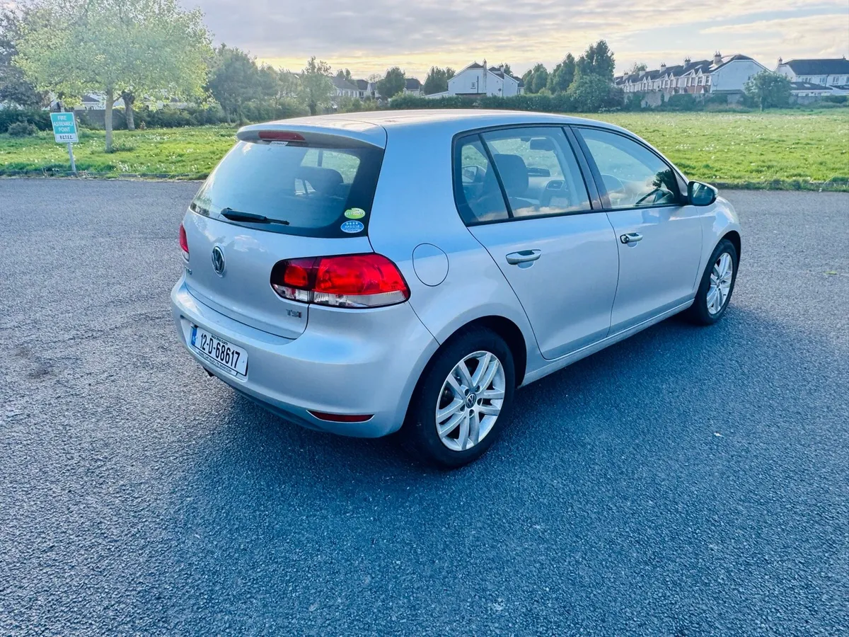 VW Golf 1.4 Automatic 64k km Excellent Condition - Image 4