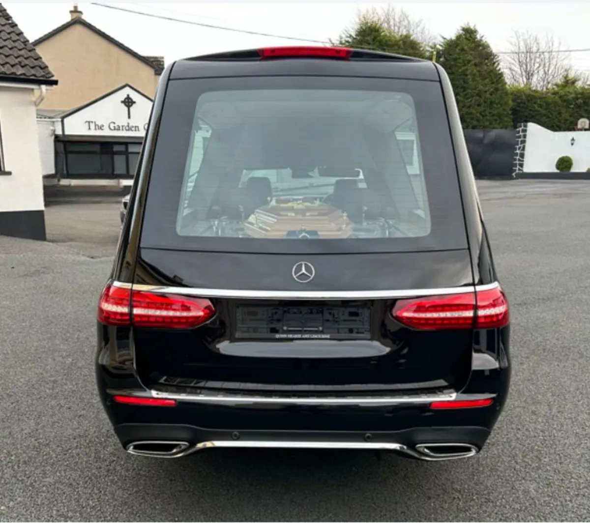 Mercedes-Benz E-Class 2023 - Image 4