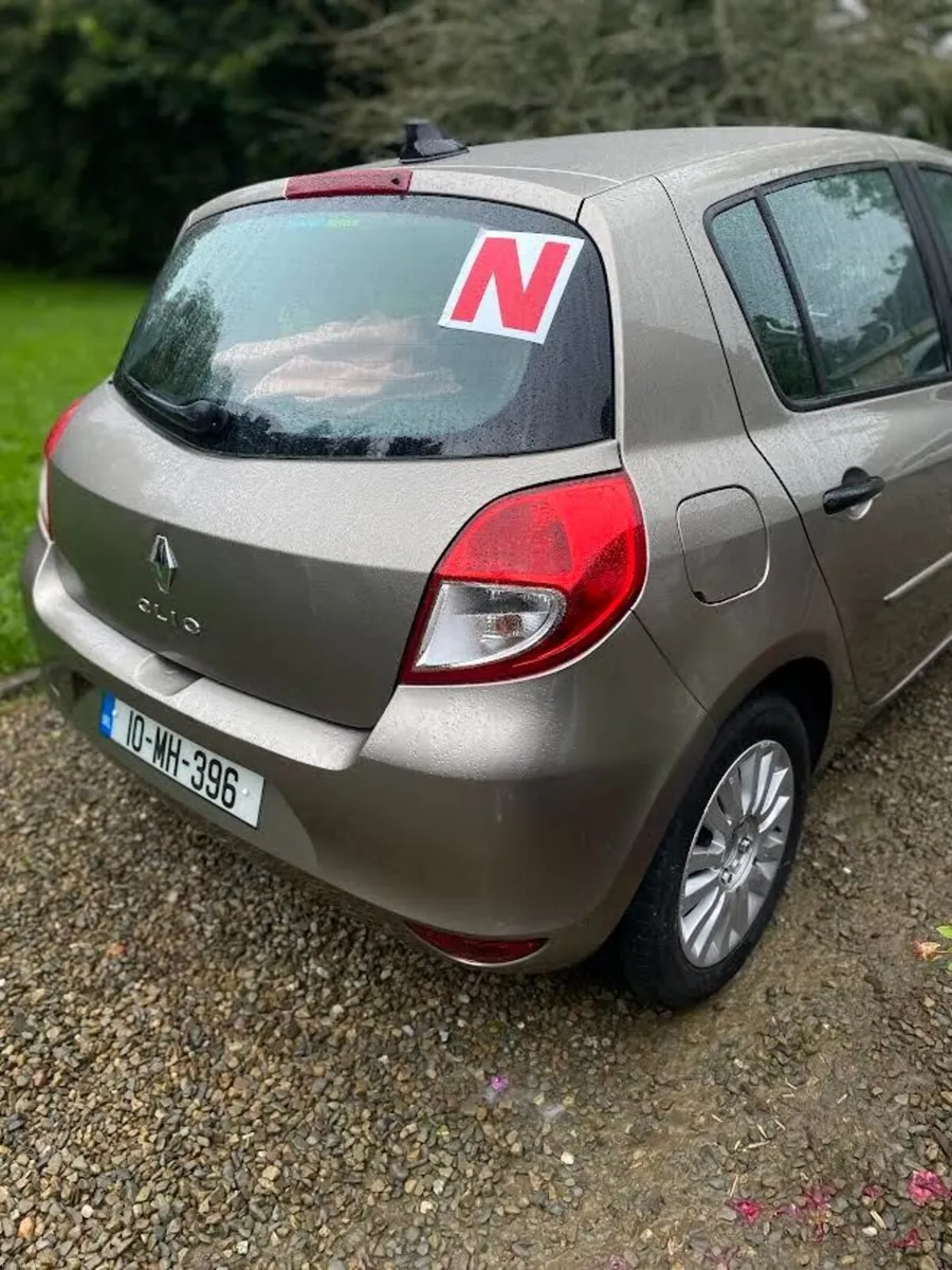 Renault Clio 2010 - Image 4