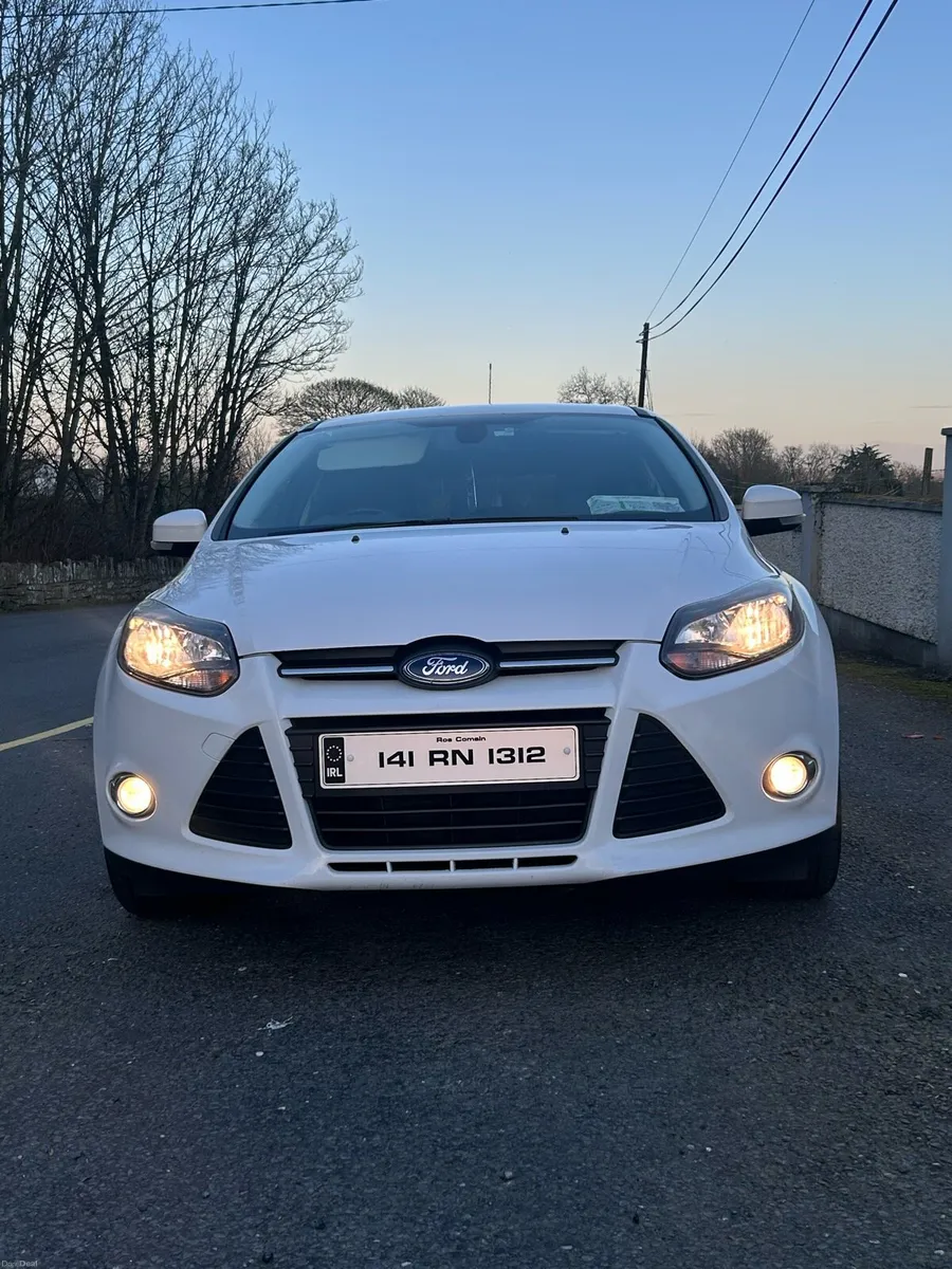 2014 Ford Focus Zetec Nav - Image 4