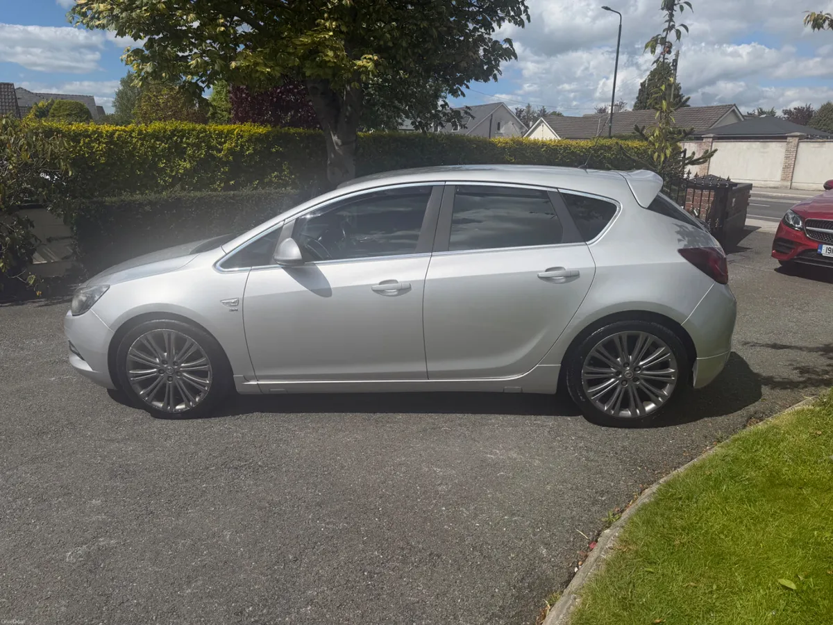 Astra Sri diesel 2012 - Image 1