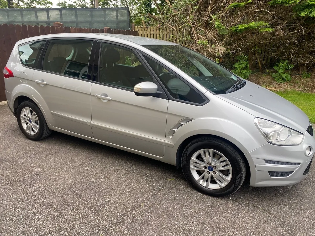 Ford S-Max 2010 - Image 1