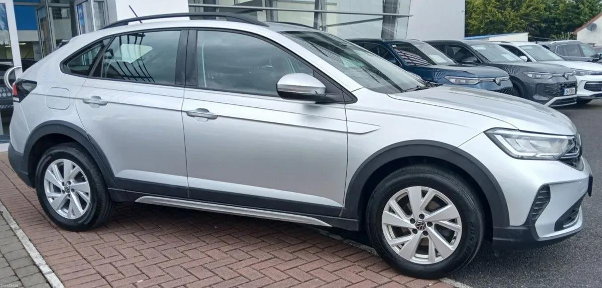 Volkswagen Taigo Life 1.0 TSI 95HP **REAR VIEW CAM - Image 2