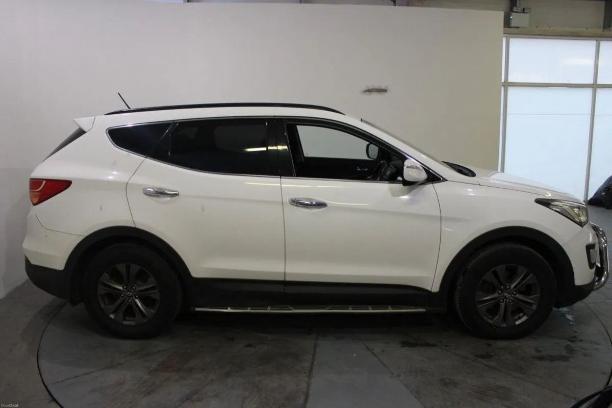 Hyundai Santa Fe 2.2 CRDi 4WD Executive - TENDER 4 - Image 3