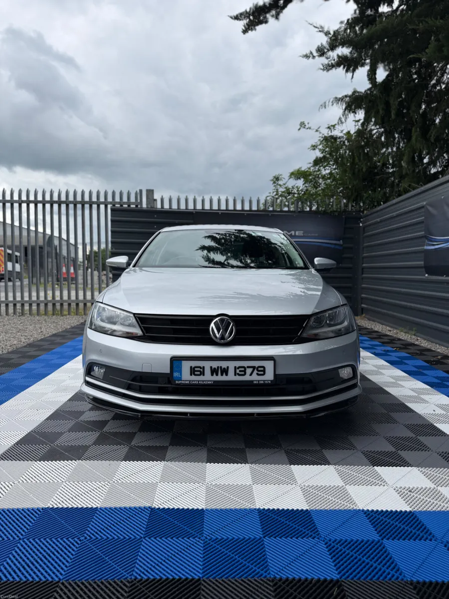 Volkswagen Jetta 2016 - Image 3