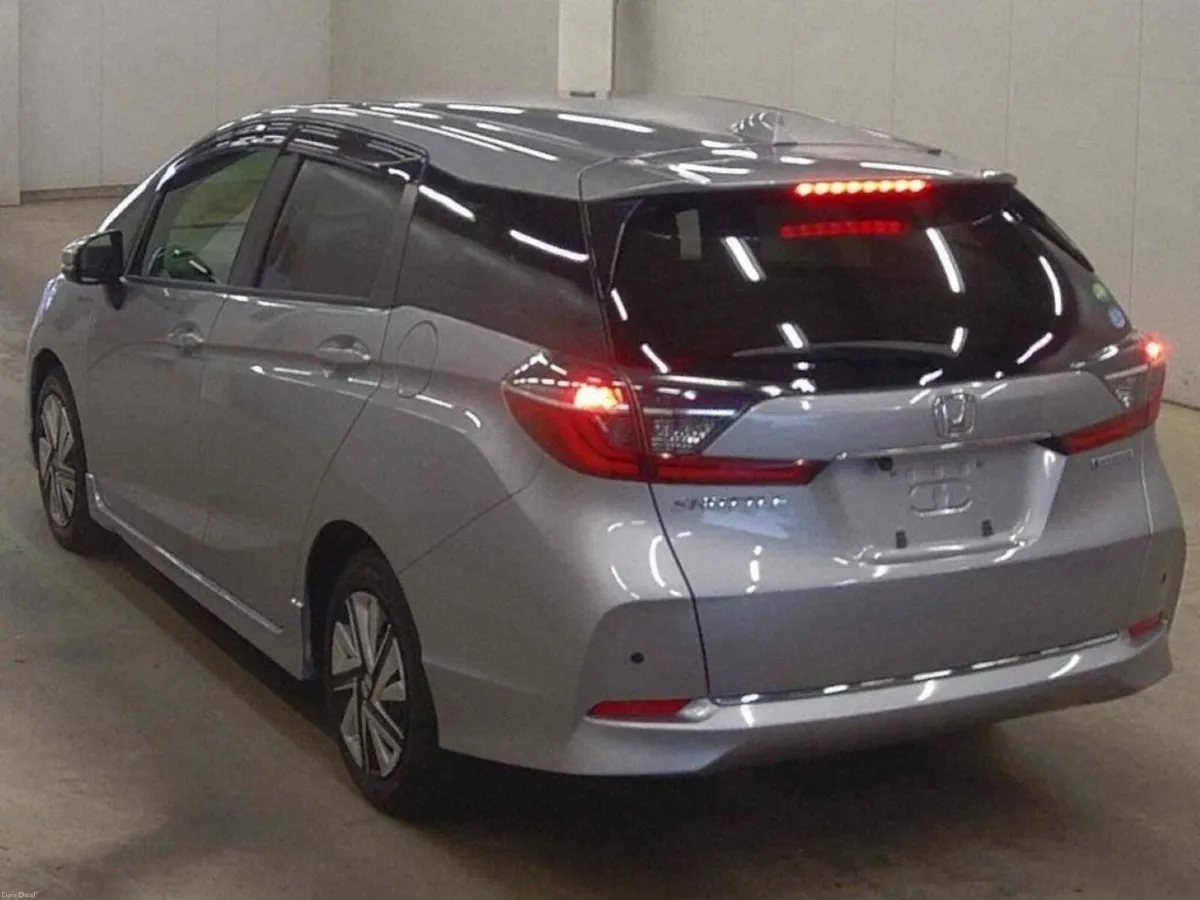 Honda Shuttle 1.5 AUTOMATIC ESTATE - REAR CAMERA - Image 2