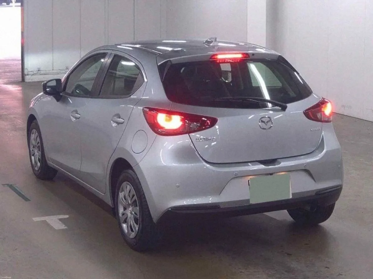 Mazda Mazda2 1.5 AUTOMATIC - REVERSE CAMERA - Image 2