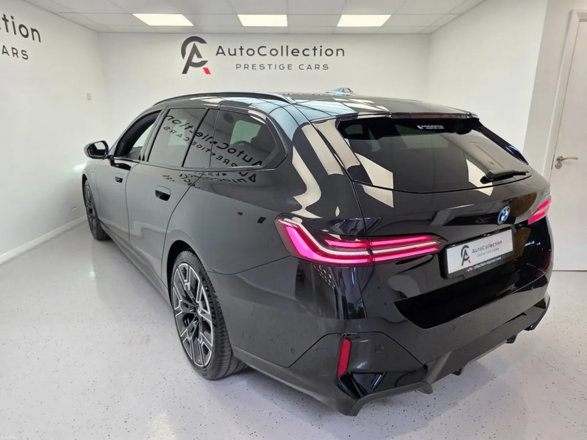 BMW 5-Series **530E M-SPORT TOURING** - Image 4
