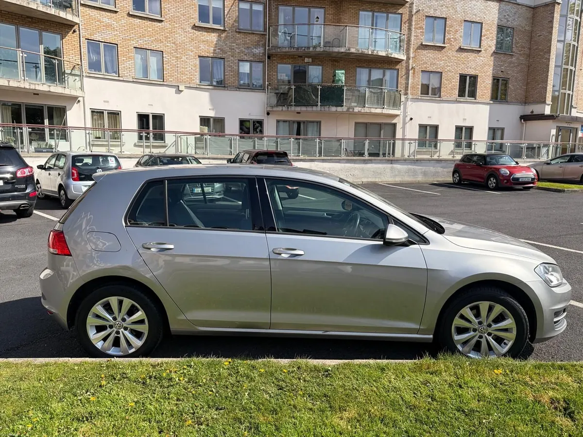 Volkswagen Golf 2015 - Image 1
